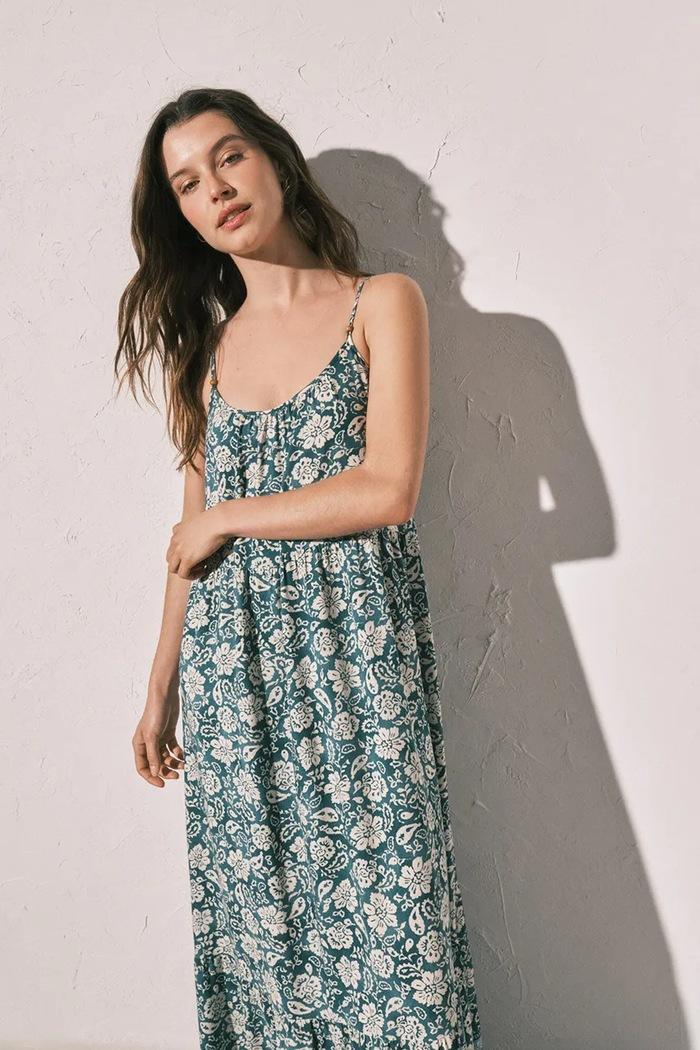 Rochie Avelle de vară din vâscoză verde înflorată