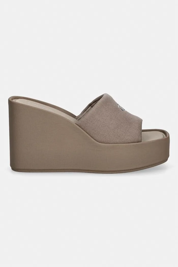 Papuci Avelle wedges maro