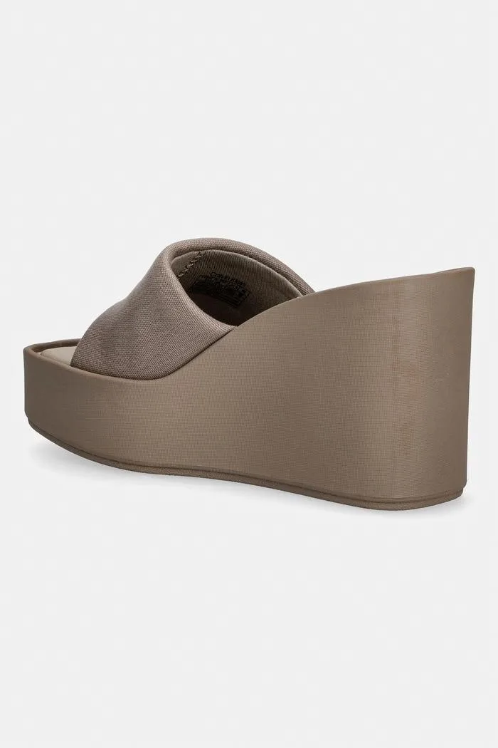 Papuci Avelle wedges maro