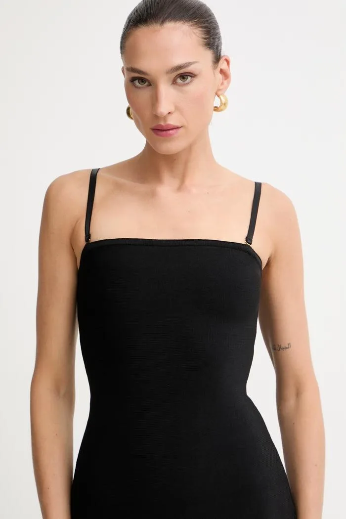 Rochie Avelle bodycon neagră simplă